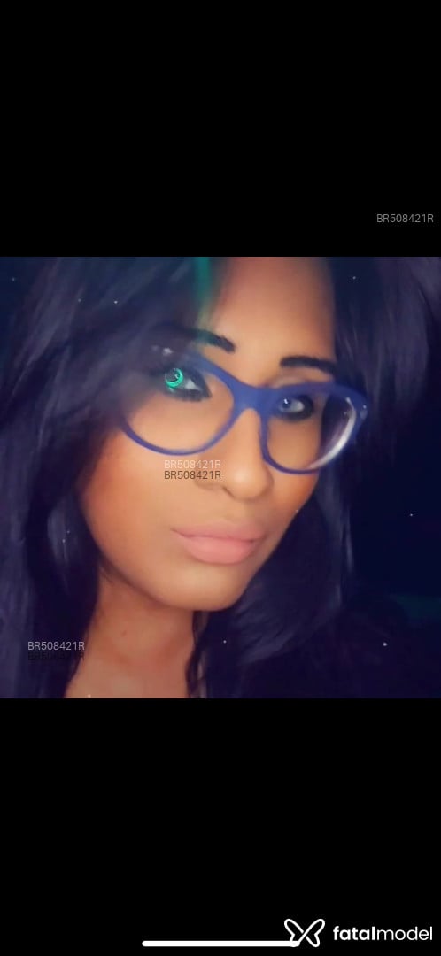 Acompanhante travesti morena (o) de olhos castanhos em Porto Velho Acompanhante travesti morena (o) de olhos castanhos em Porto Velho - Rafaella Rios PVH