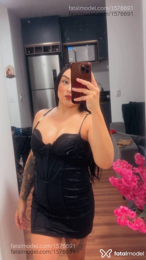Acompanhante mulher morena (o) de olhos castanhos - Ana laura