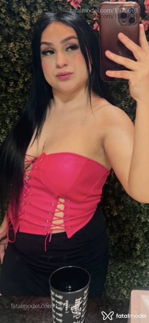 Acompanhante mulher morena (o) de olhos castanhos - Ana laura