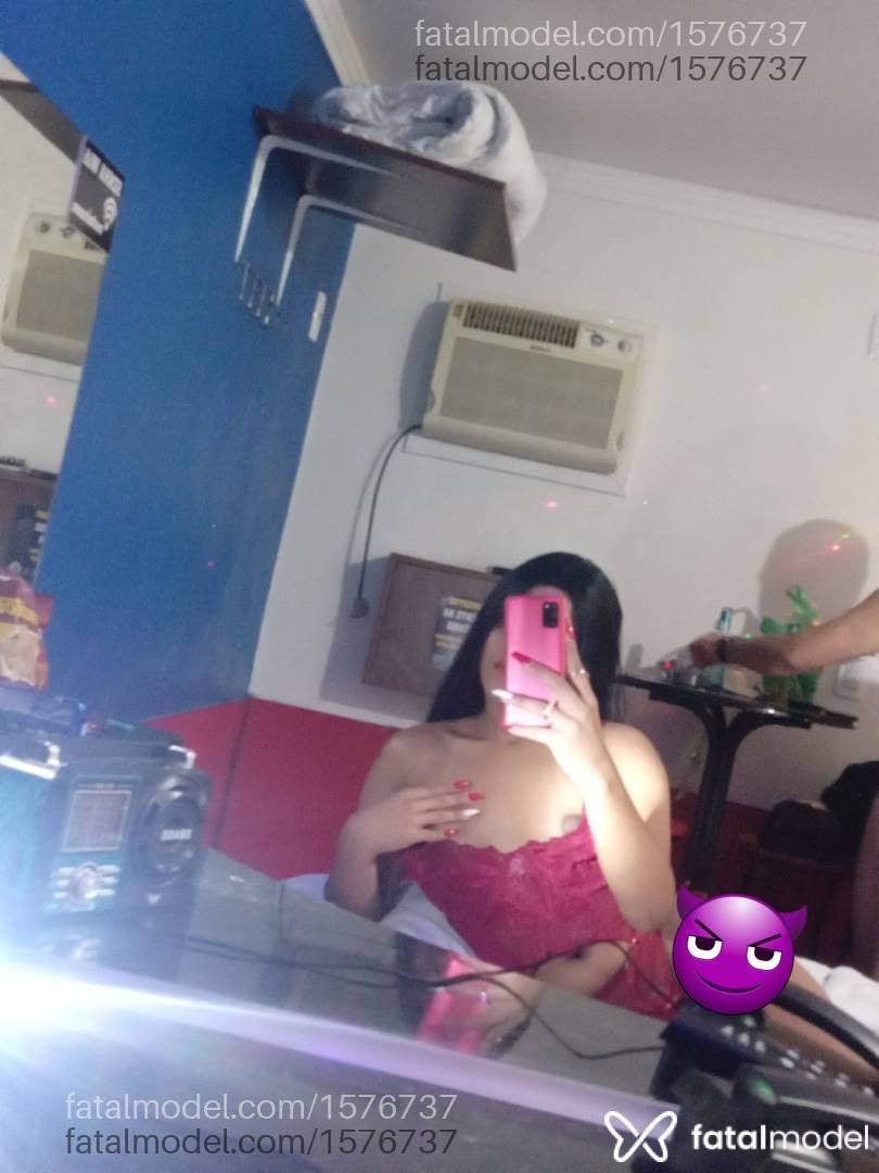 Acompanhante mulher trans com cabelo castanho de olhos castanhos em Imbé - Pocahontasnovinha
