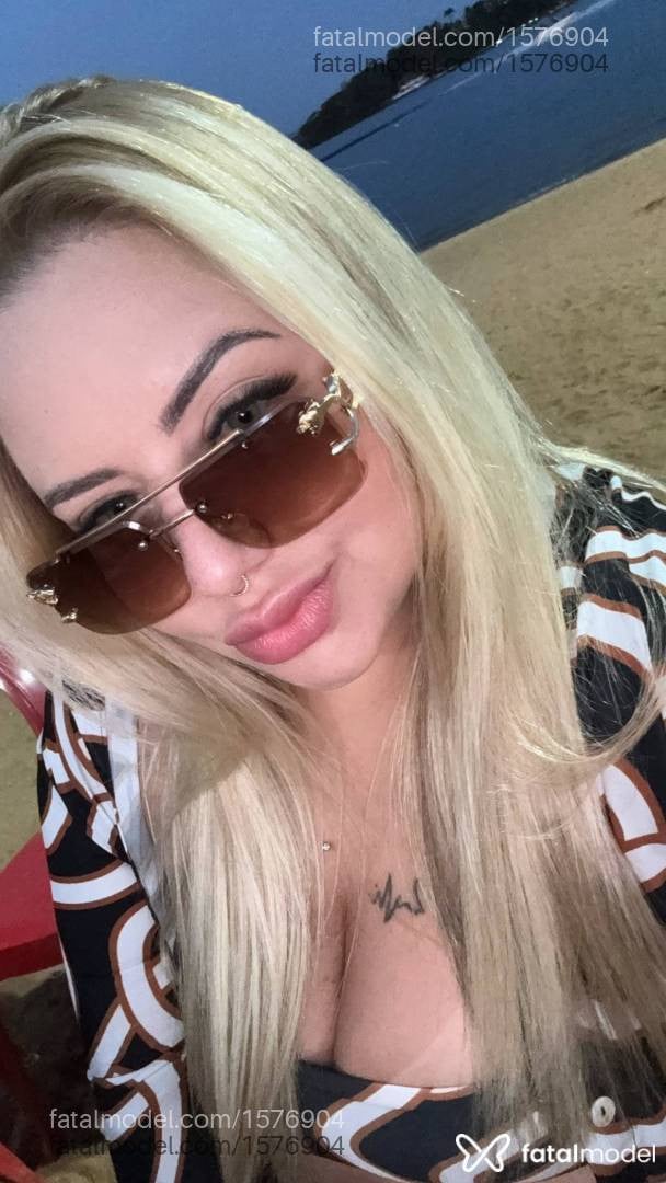 Acompanhante mulher loira (o) de olhos mel em Franca - Mikaelle Lins