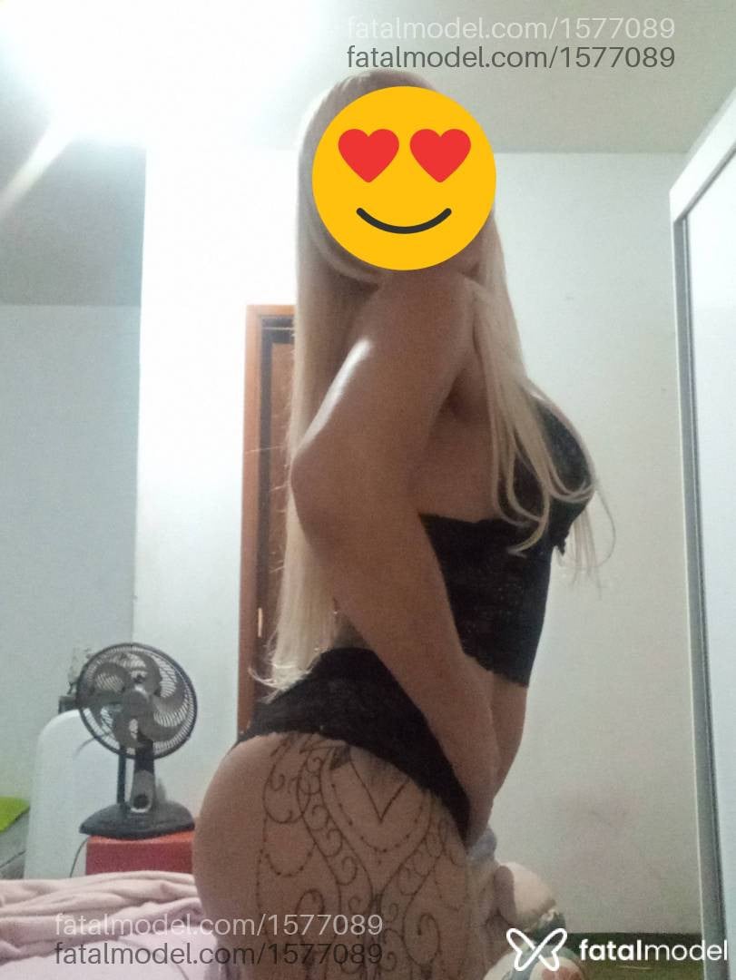 Acompanhante mulher loira (o) de olhos castanhos - Melissa love