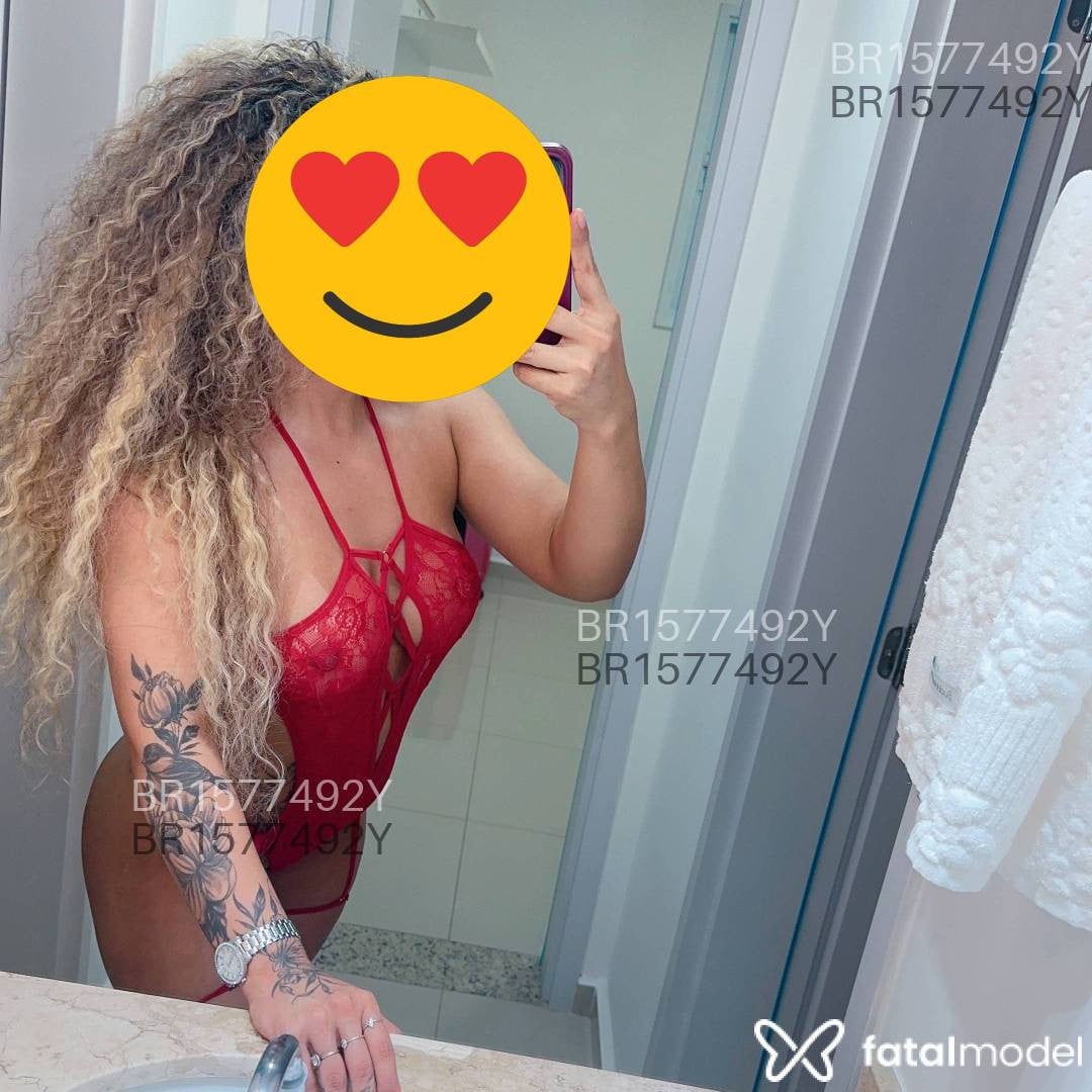 Acompanhante mulher morena (o) de olhos castanhos - Mel lopes