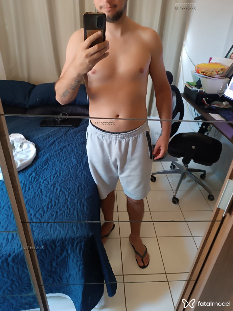 Acompanhante homem com cabelo castanho de olhos castanhos em Florianópolis - GabrielGab