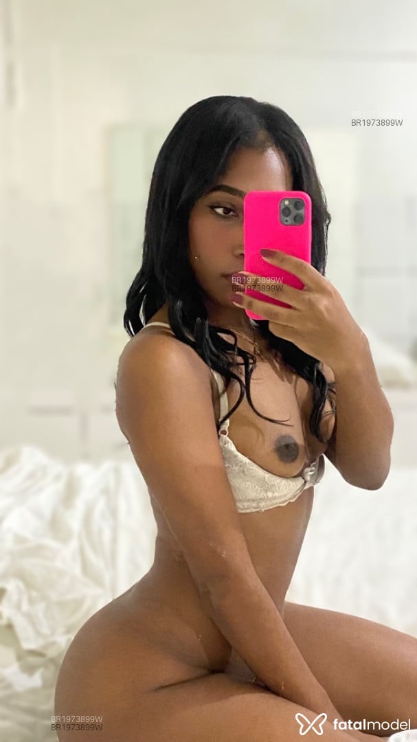 Acompanhante mulher com cabelo castanho de olhos castanhos em Rio de Janeiro - Thalia Maria