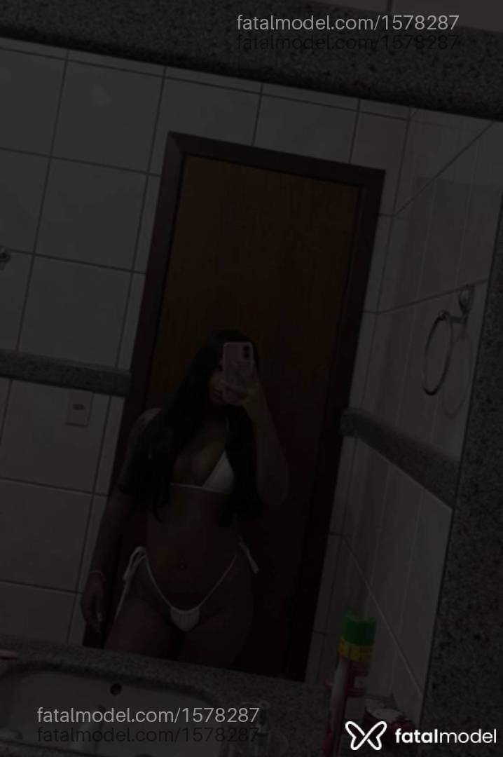 Acompanhante mulher morena (o) de olhos pretos - Luiza Mendes