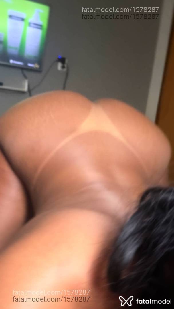 Acompanhante mulher morena (o) de olhos pretos - Luiza Mendes