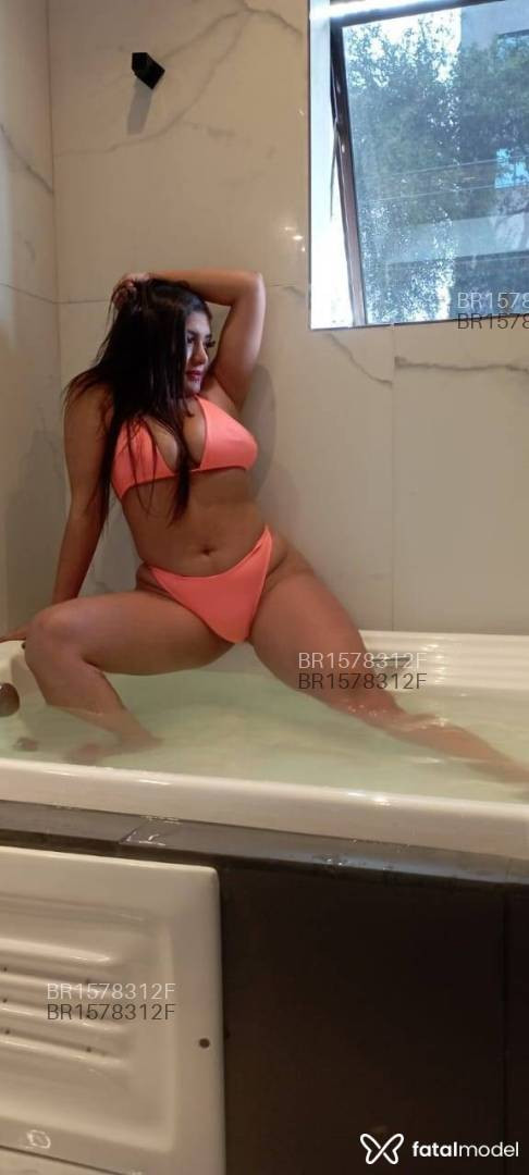Acompanhante mulher morena (o) de olhos castanhos - Babi Ferrari