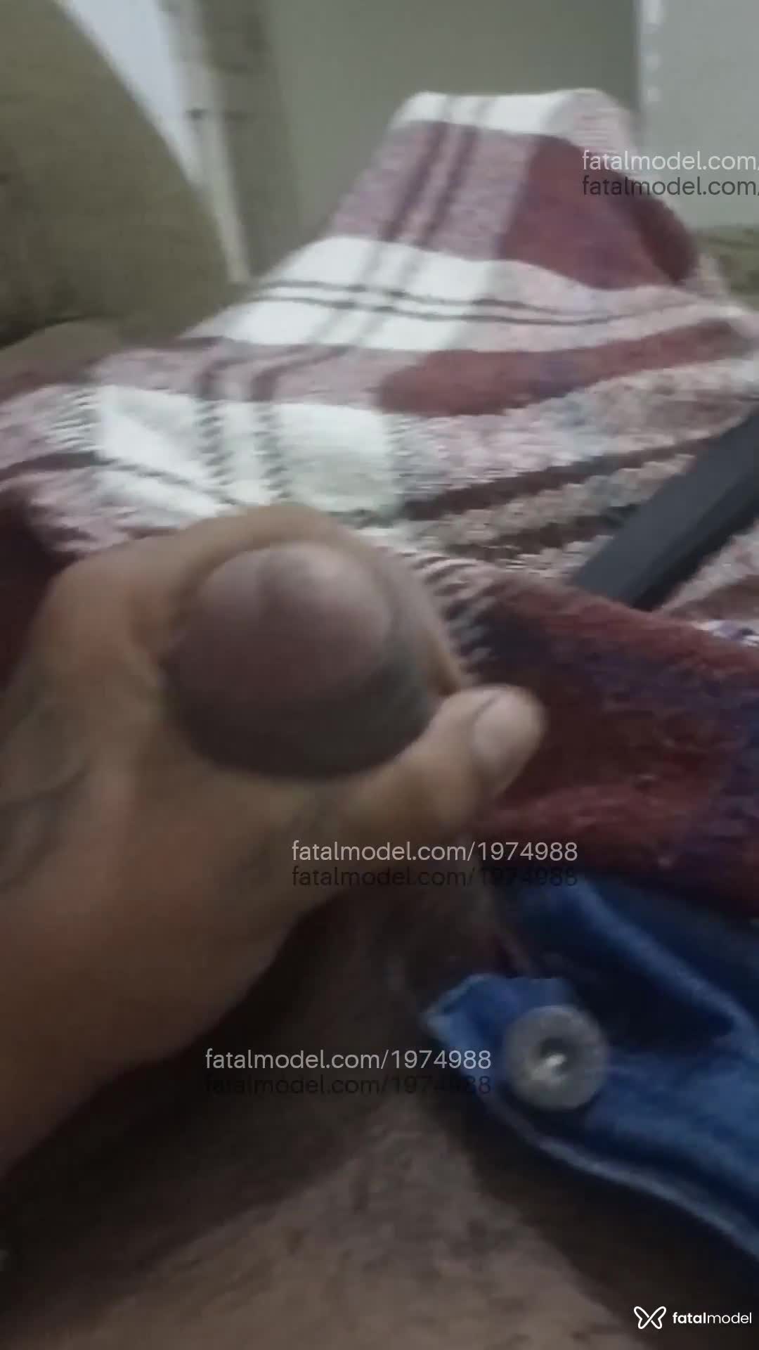 Acompanhante homem com cabelo castanho de olhos castanhos em Itanhaém Acompanhante homem com cabelo castanho de olhos castanhos em Itanhaém - Bruninho