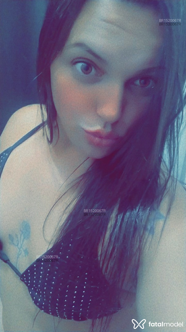 Acompanhante travesti com cabelo castanho de olhos castanhos em Umuarama - Pérola