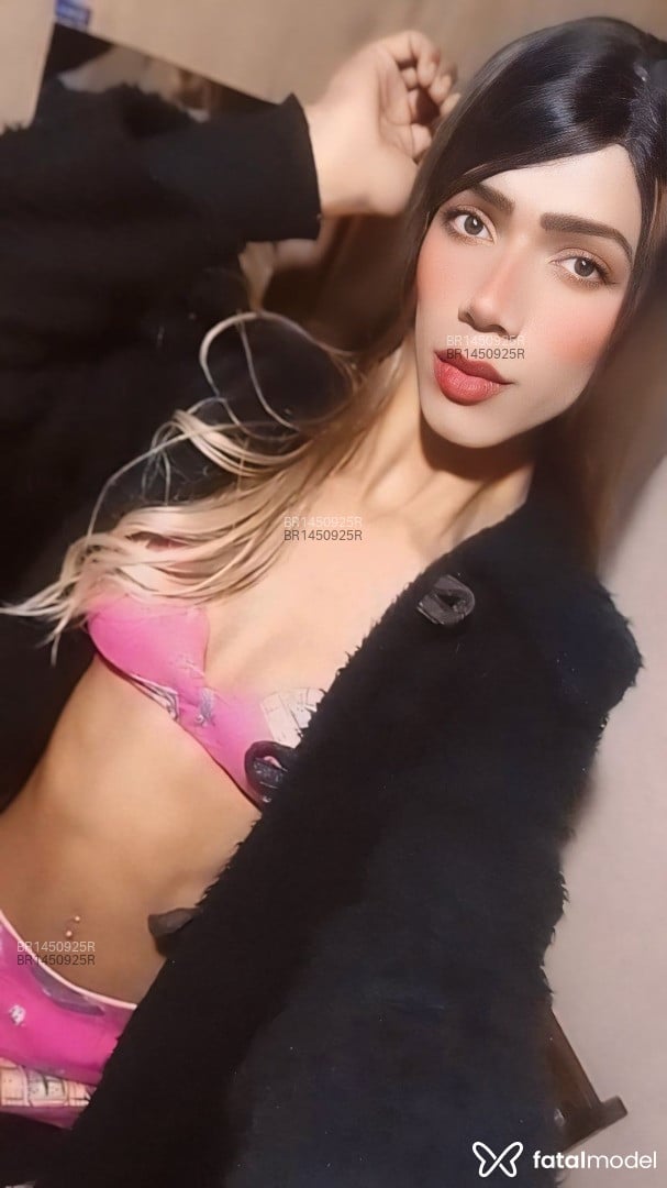 Acompanhante travesti loira (o) de olhos castanhos em Jaguarão - Alice Ribeiro
