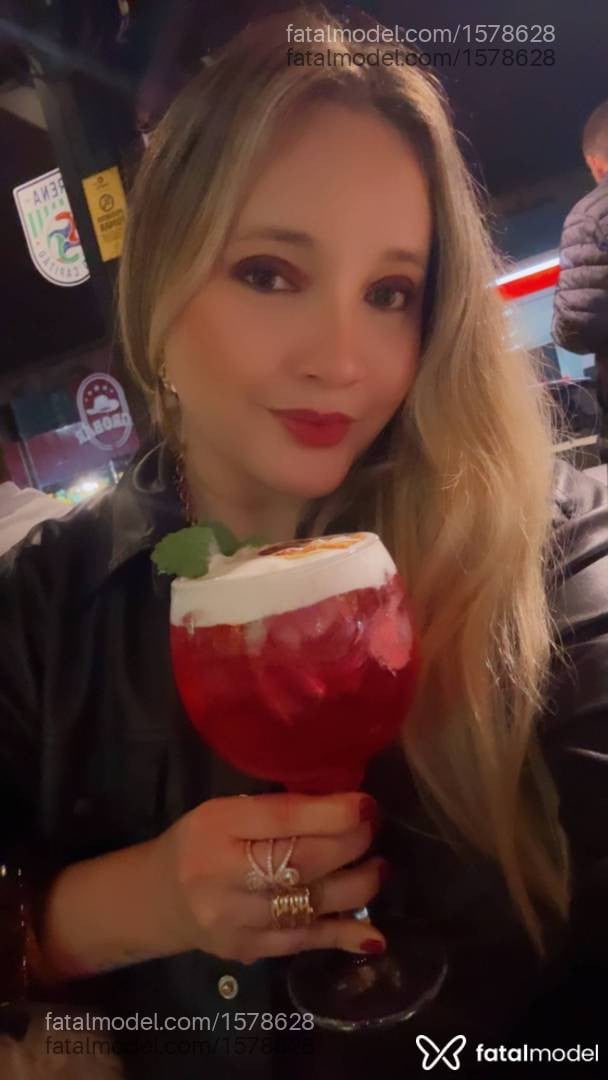 Acompanhante mulher loira (o) de olhos mel em Foz do Iguaçu - Diana Gomez