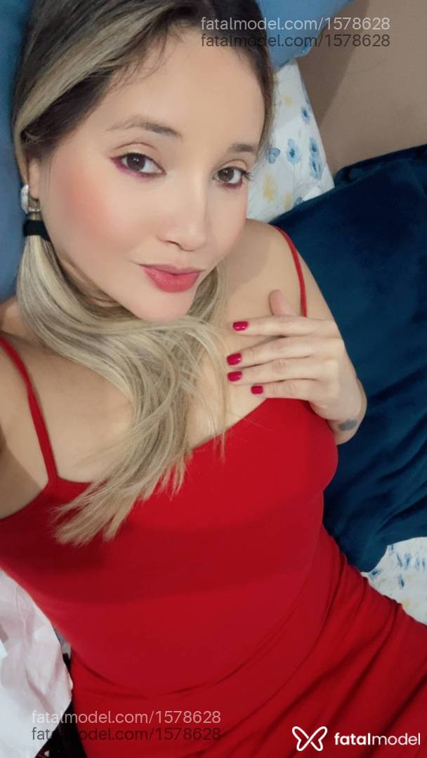 Acompanhante mulher loira (o) de olhos mel - Diana Gomez