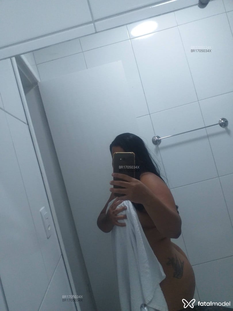 Acompanhante mulher morena (o) de olhos castanhos - Kelly Costa