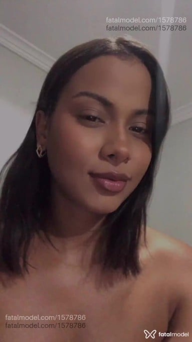 Acompanhante mulher com cabelo castanho de olhos castanhos em Aracruz - JÉSSICA MELO