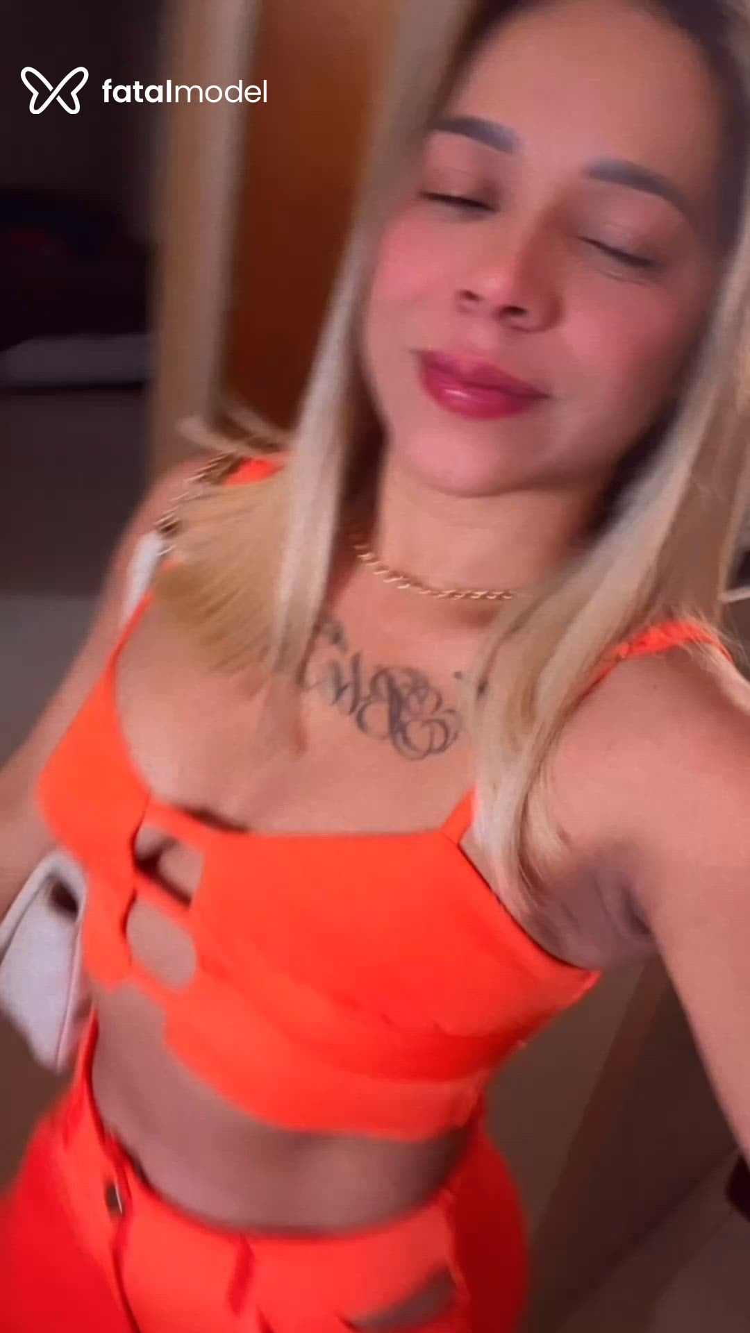 Acompanhante mulher loira (o) de olhos castanhos em Sorriso Acompanhante mulher loira (o) de olhos castanhos em Sorriso - Bianca