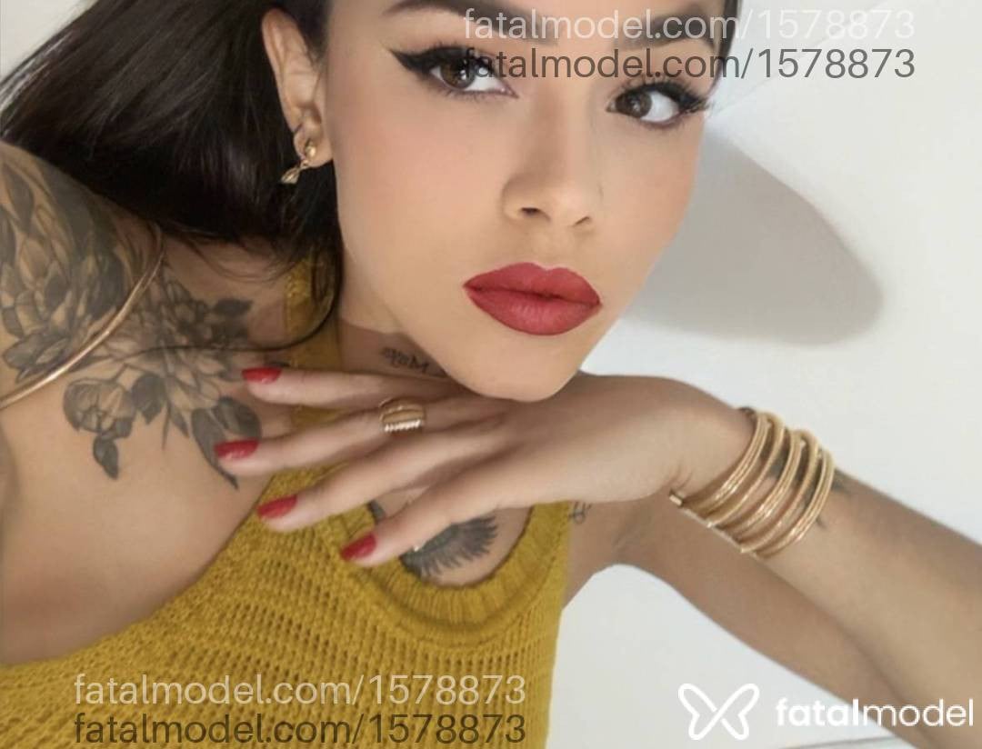 Acompanhante mulher com cabelo castanho de olhos mel em Santos - Yumi Satto