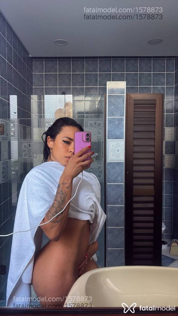 Acompanhante mulher com cabelo castanho de olhos mel em Santos - Yumi Satto