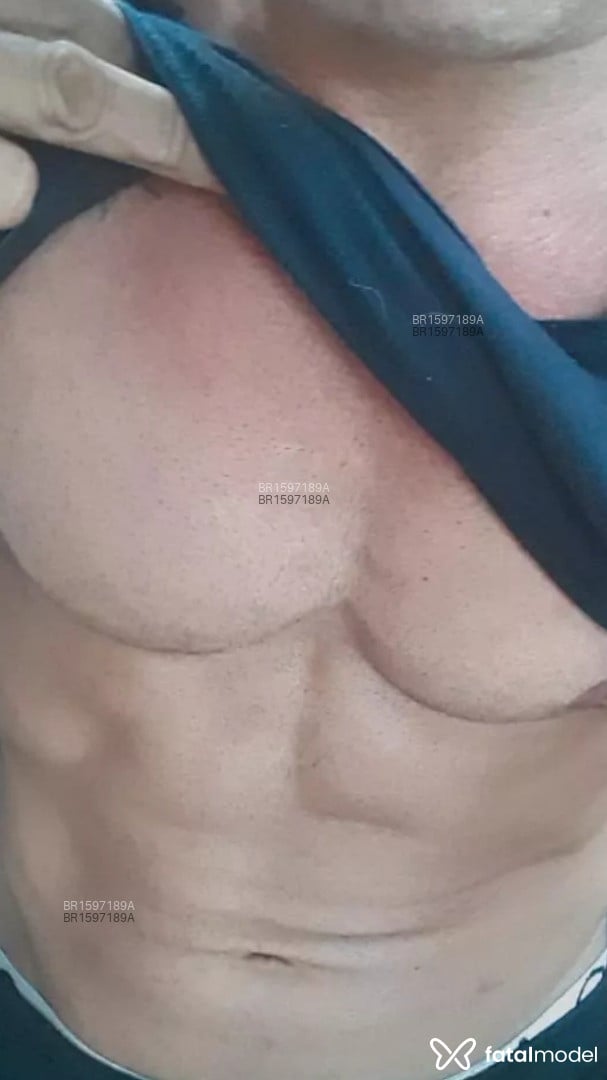 Acompanhante homem morena (o) de olhos castanhos em Santana de Parnaíba Acompanhante homem morena (o) de olhos castanhos em Santana de Parnaíba - Jardel