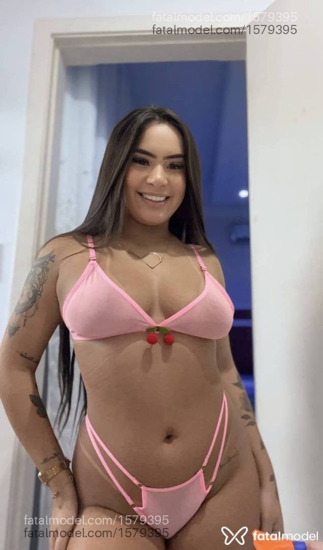 Acompanhante mulher morena (o) de olhos castanhos - Bianca Campos