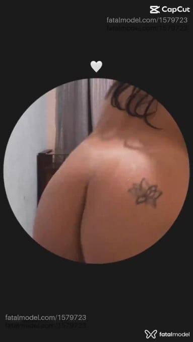 Acompanhante mulher loira (o) de olhos castanhos - Maitê