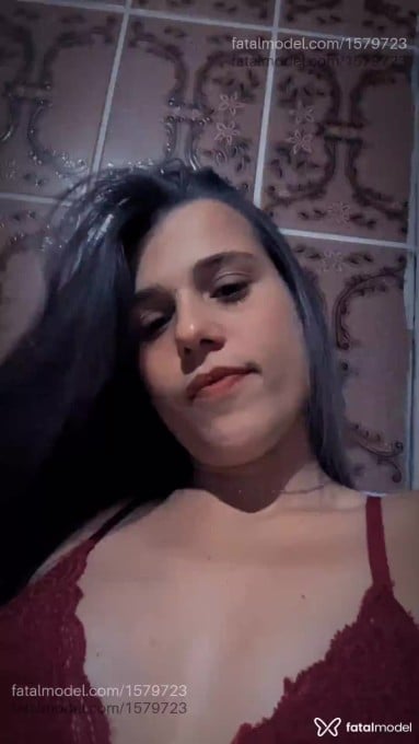 Acompanhante mulher loira (o) de olhos castanhos em Eunápolis - Camila