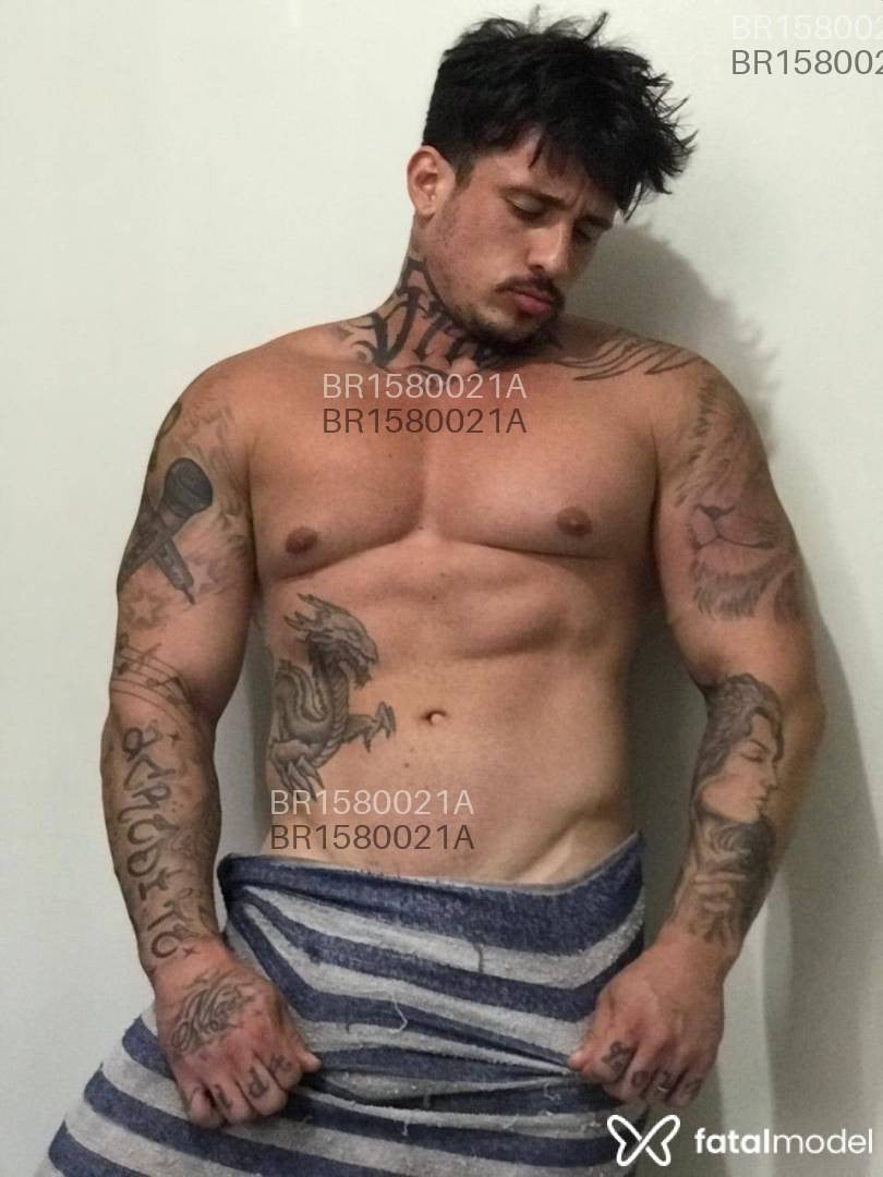 Acompanhante homem morena (o) de olhos castanhos em Lajeado - Arthur fênix