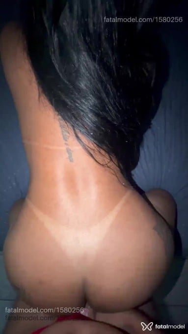 Acompanhante travesti morena (o) de olhos pretos em Aracruz Acompanhante travesti morena (o) de olhos pretos em Aracruz - Iara liz