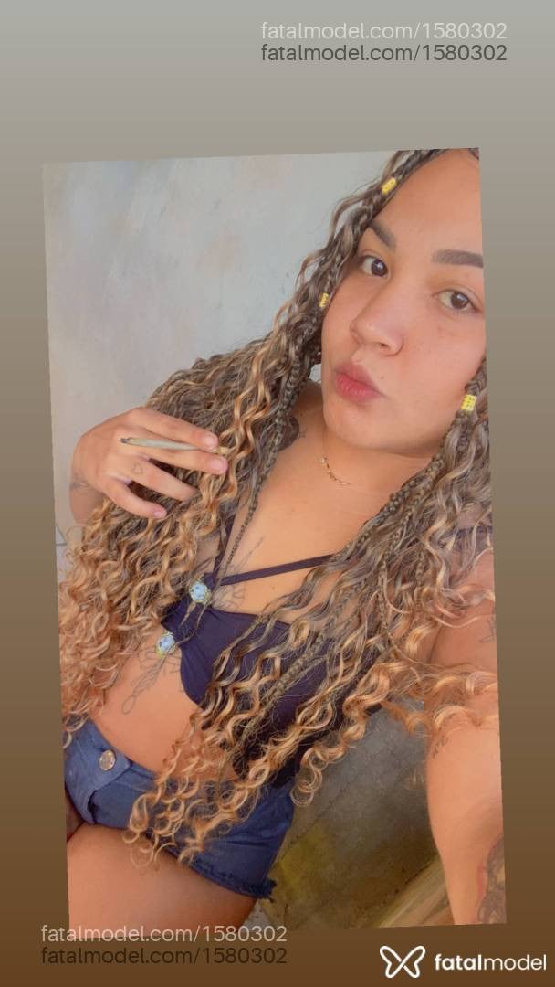 Acompanhante mulher ruiva (o) de olhos castanhos - Sheila Urach