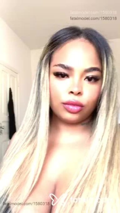 Acompanhante mulher loira (o) de olhos castanhos em Belo Horizonte - Monique
