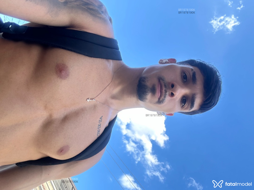 Acompanhante homem morena (o) de olhos castanhos em Rio de Janeiro - Ethan Rios