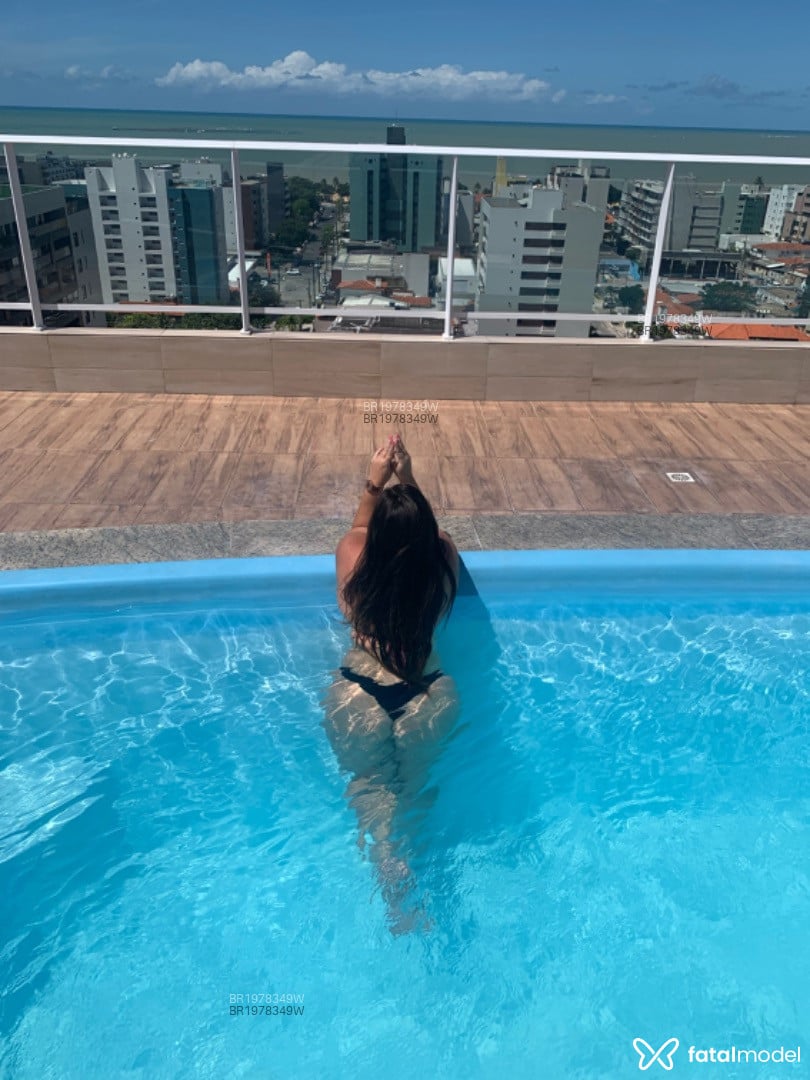 Acompanhante mulher com cabelo castanho de olhos castanhos em Vitória de Santo Antão Acompanhante mulher com cabelo castanho de olhos castanhos em Vitória de Santo Antão - Ana Lima