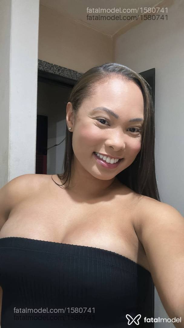 Acompanhante mulher com cabelo castanho de olhos castanhos - Japonesa Acompanhante mulher com cabelo castanho de olhos castanhos - Japonesa