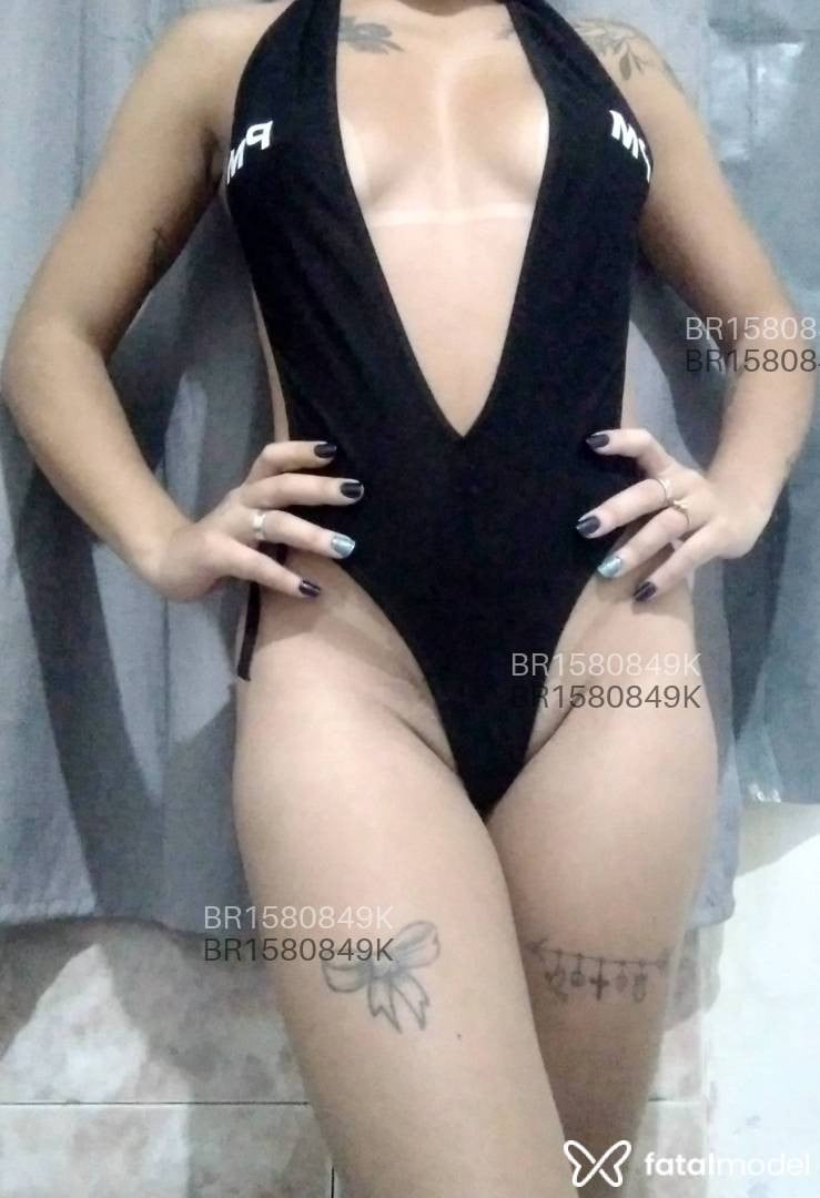 Acompanhante mulher com cabelo castanho de olhos castanhos em Virtual Acompanhante mulher com cabelo castanho de olhos castanhos em Virtual - BIA CAMPOS
