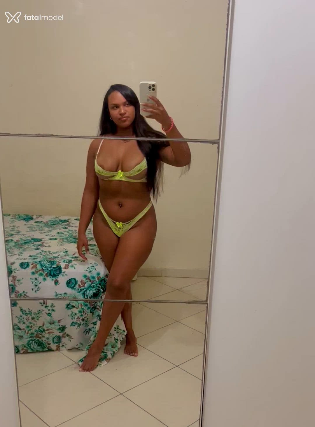 Acompanhante mulher morena (o) de olhos pretos em Indaiatuba Acompanhante mulher morena (o) de olhos pretos em Indaiatuba - Estela Rodrigues