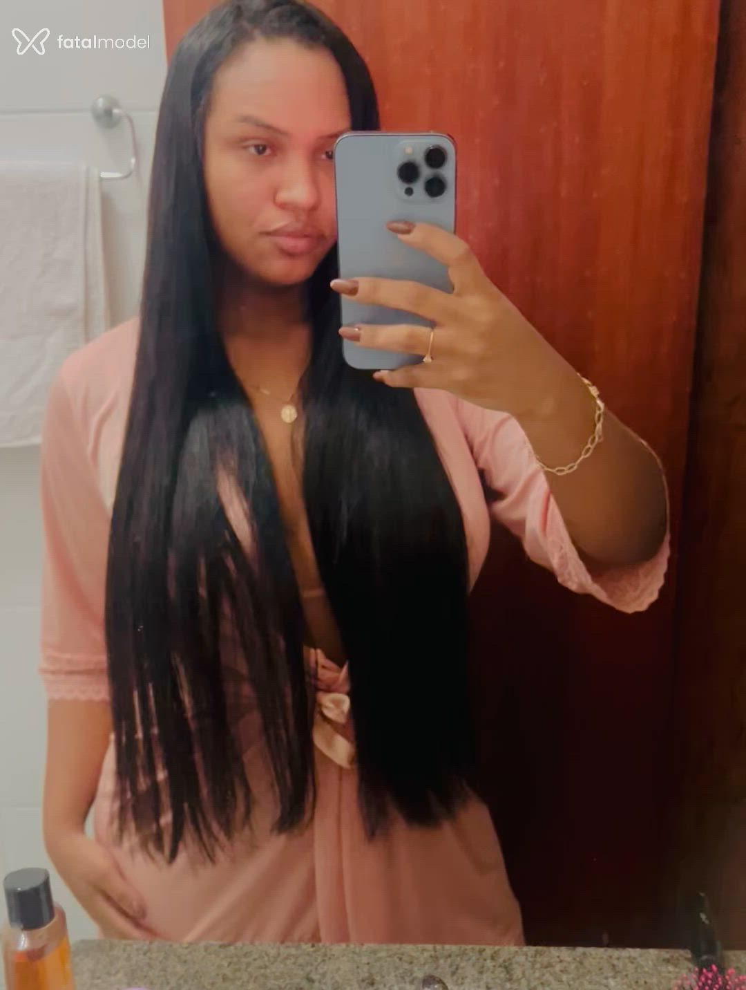 Acompanhante mulher morena (o) de olhos pretos em Indaiatuba Acompanhante mulher morena (o) de olhos pretos em Indaiatuba - Estela Rodrigues