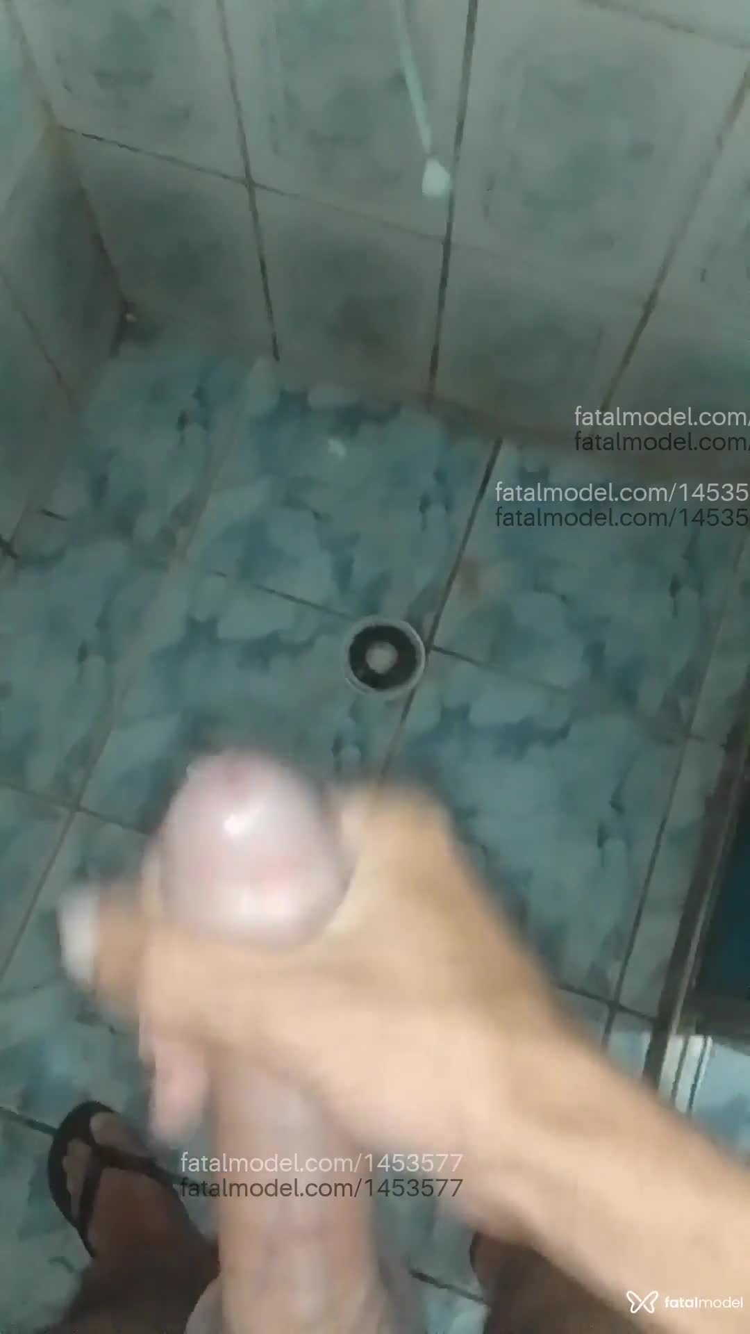 Acompanhante homem sem cabelo de olhos castanhos - Eduardo Acompanhante homem sem cabelo de olhos castanhos - Eduardo