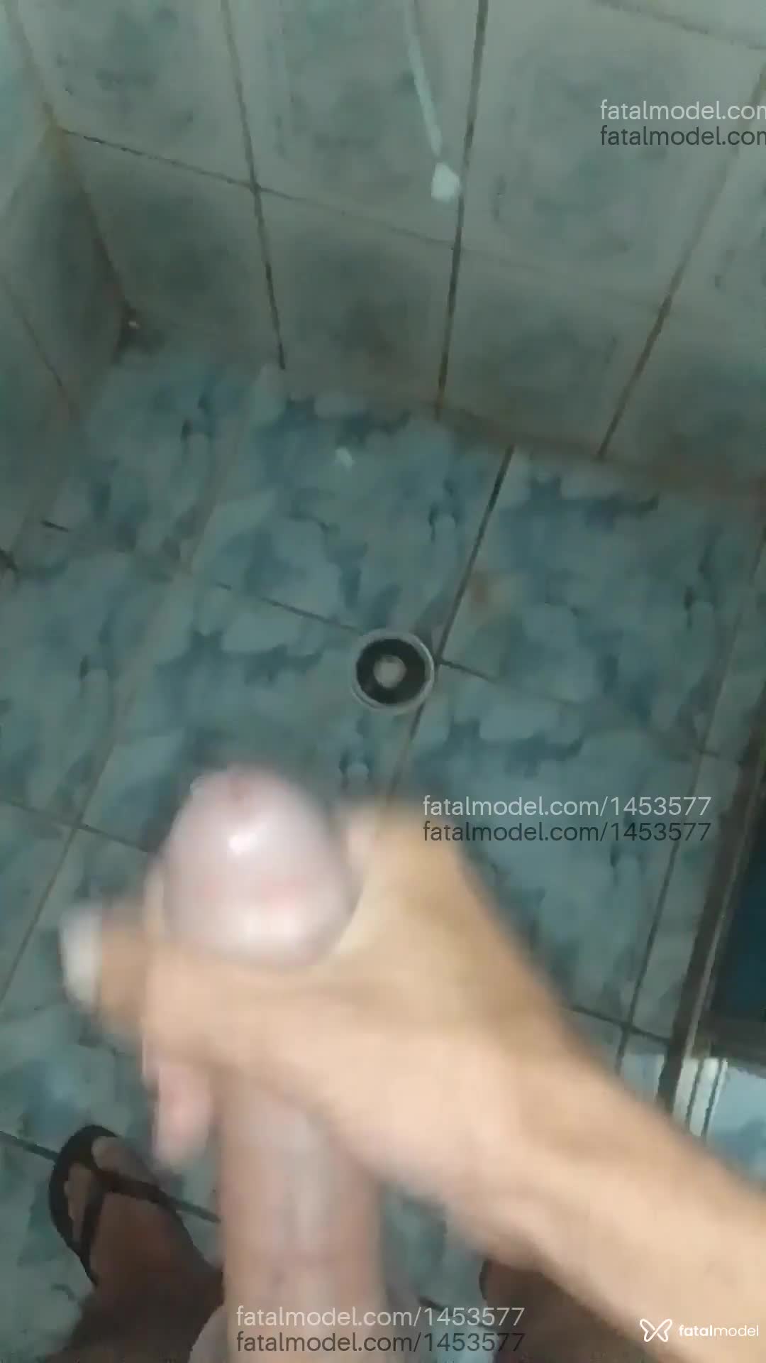 Acompanhante homem sem cabelo de olhos castanhos - Eduardo Acompanhante homem sem cabelo de olhos castanhos - Eduardo