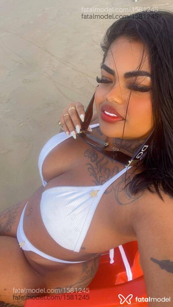 Acompanhante mulher morena (o) de olhos pretos em Criciúma - Agatha