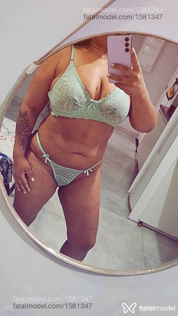 Acompanhante mulher morena (o) de olhos pretos em Curitiba - Liz Camargo