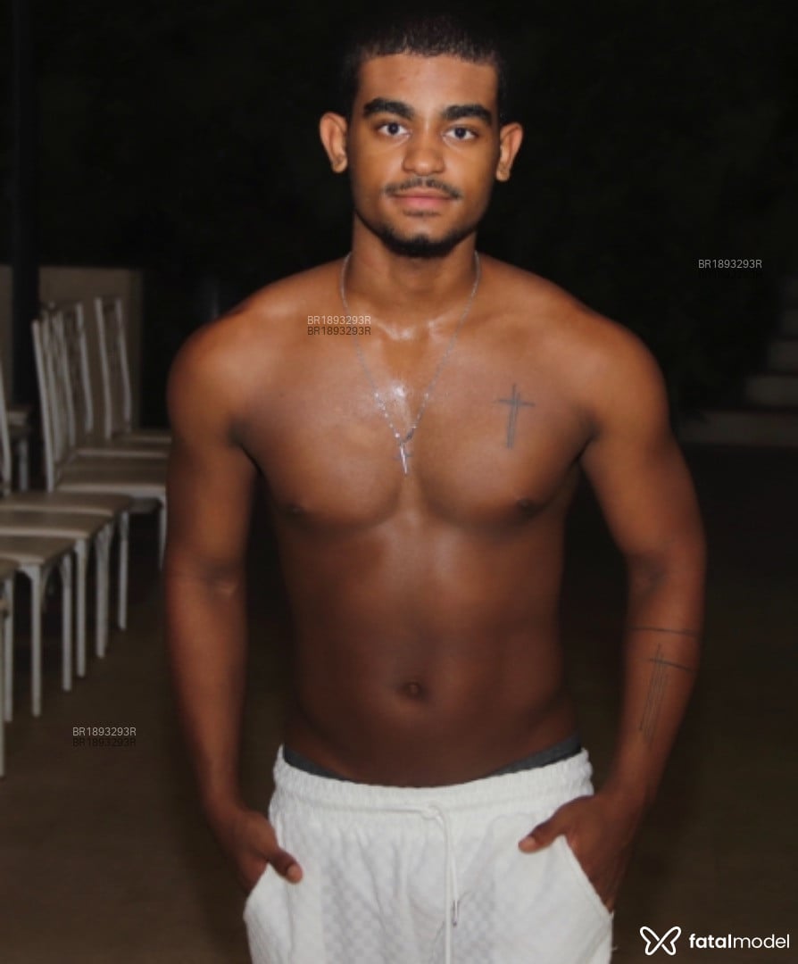 Acompanhante homem morena (o) de olhos pretos em Rio de Janeiro Acompanhante homem morena (o) de olhos pretos em Rio de Janeiro - Gabriel Baiano