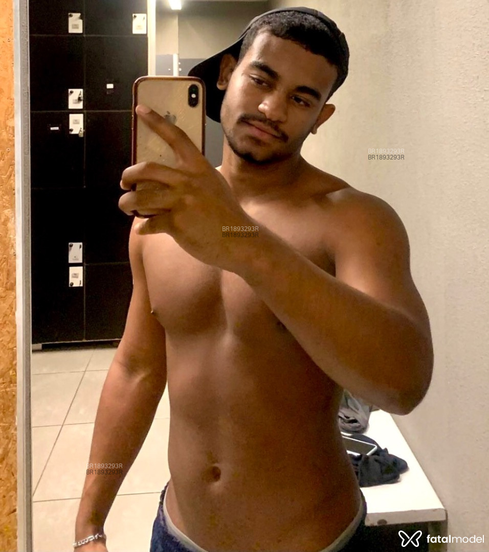 Acompanhante homem morena (o) de olhos pretos em Rio de Janeiro Acompanhante homem morena (o) de olhos pretos em Rio de Janeiro - Gabriel Baiano