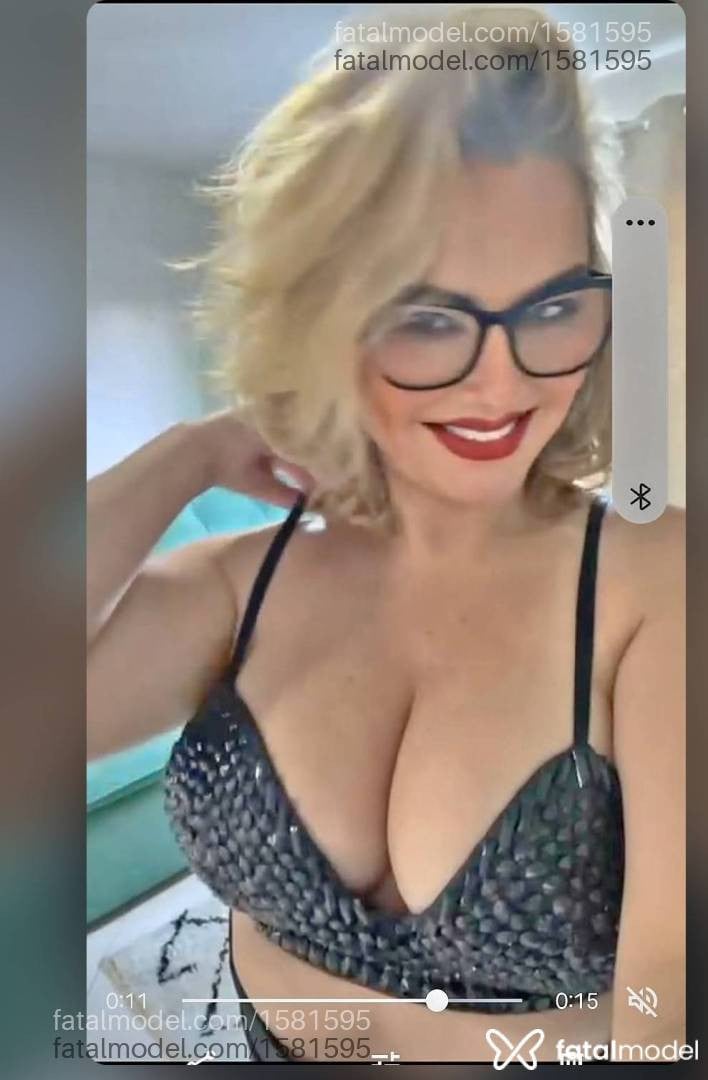 Acompanhante mulher loira (o) de olhos castanhos - Fabyanna Tufão