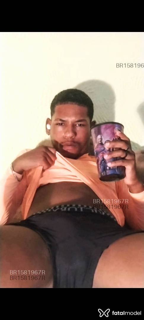 Acompanhante homem loira (o) de olhos castanhos em Cabo Frio - Max Sampaio