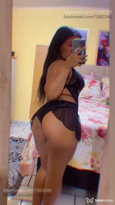 Acompanhante mulher com cabelo castanho de olhos castanhos em Ibatiba - Karina