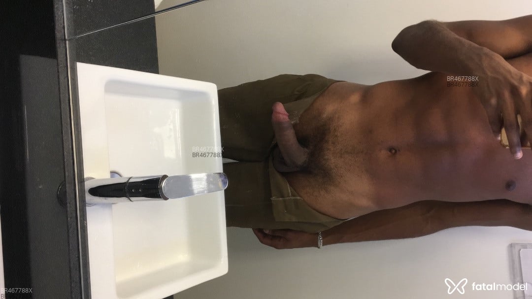 Acompanhante homem morena (o) de olhos castanhos em Belo Horizonte Acompanhante homem morena (o) de olhos castanhos em Belo Horizonte - Leandro