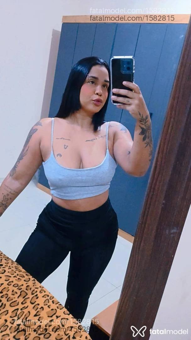 Acompanhante mulher morena (o) de olhos castanhos - Vitória Souza