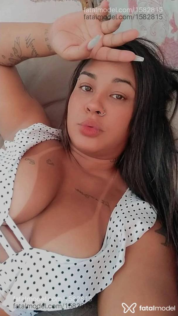 Acompanhante mulher morena (o) de olhos castanhos - Vitória Souza