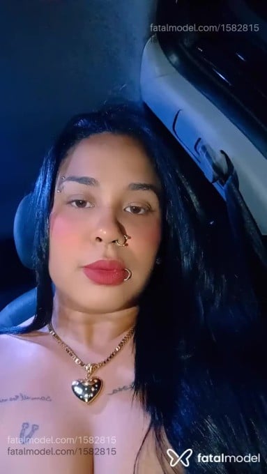 Acompanhante mulher morena (o) de olhos castanhos em Araguari - Vitória Souza