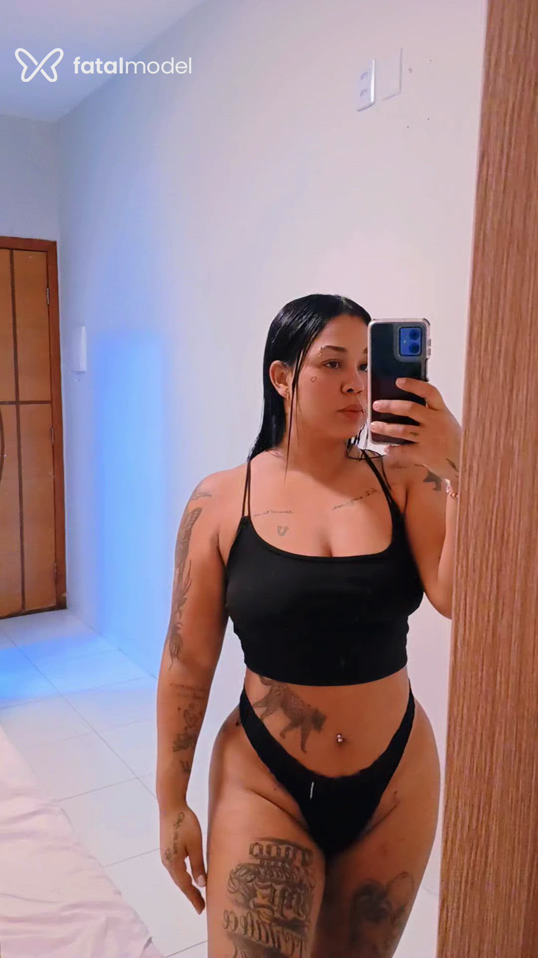 Acompanhante mulher morena (o) de olhos castanhos - Vitória Souza